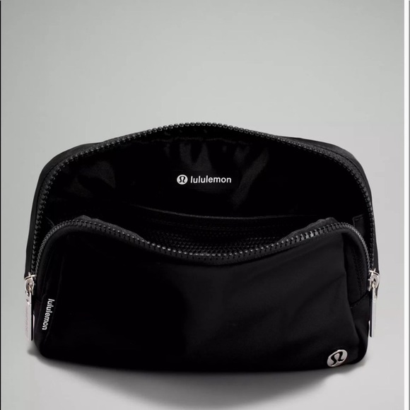 NWT Large Lululemon Everywhere Belt Bag - Picture 8 of 14